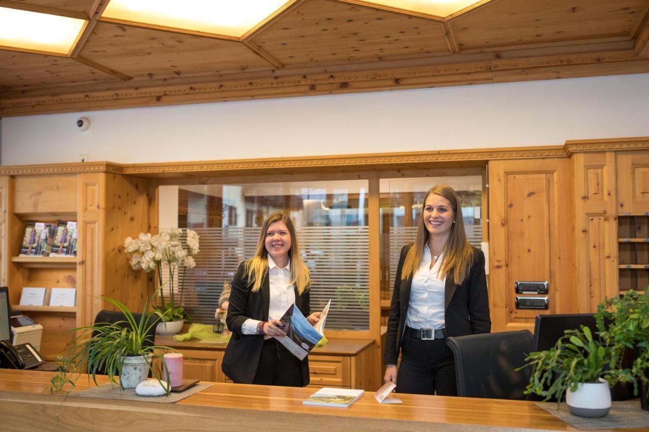 Aktiv & Wellnesshotel Zentral Прато ало Стелвио Екстериор снимка